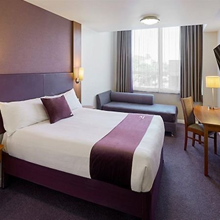 Premier Inn Warrington South Exteriér fotografie