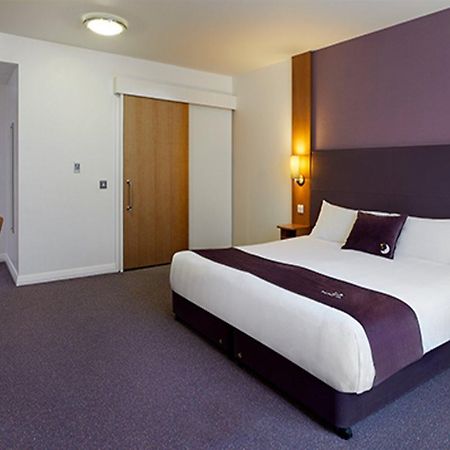 Premier Inn Warrington South Exteriér fotografie
