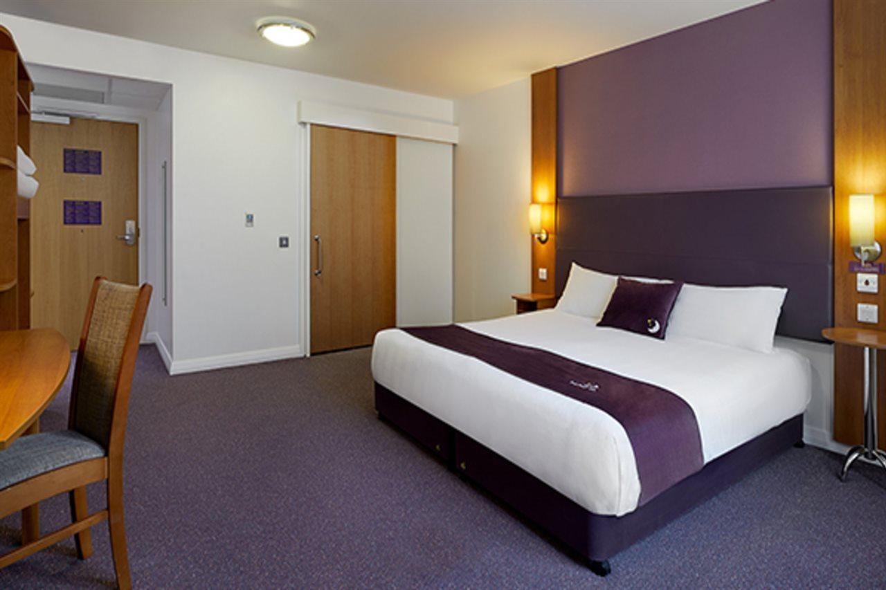 Premier Inn Warrington South Exteriér fotografie