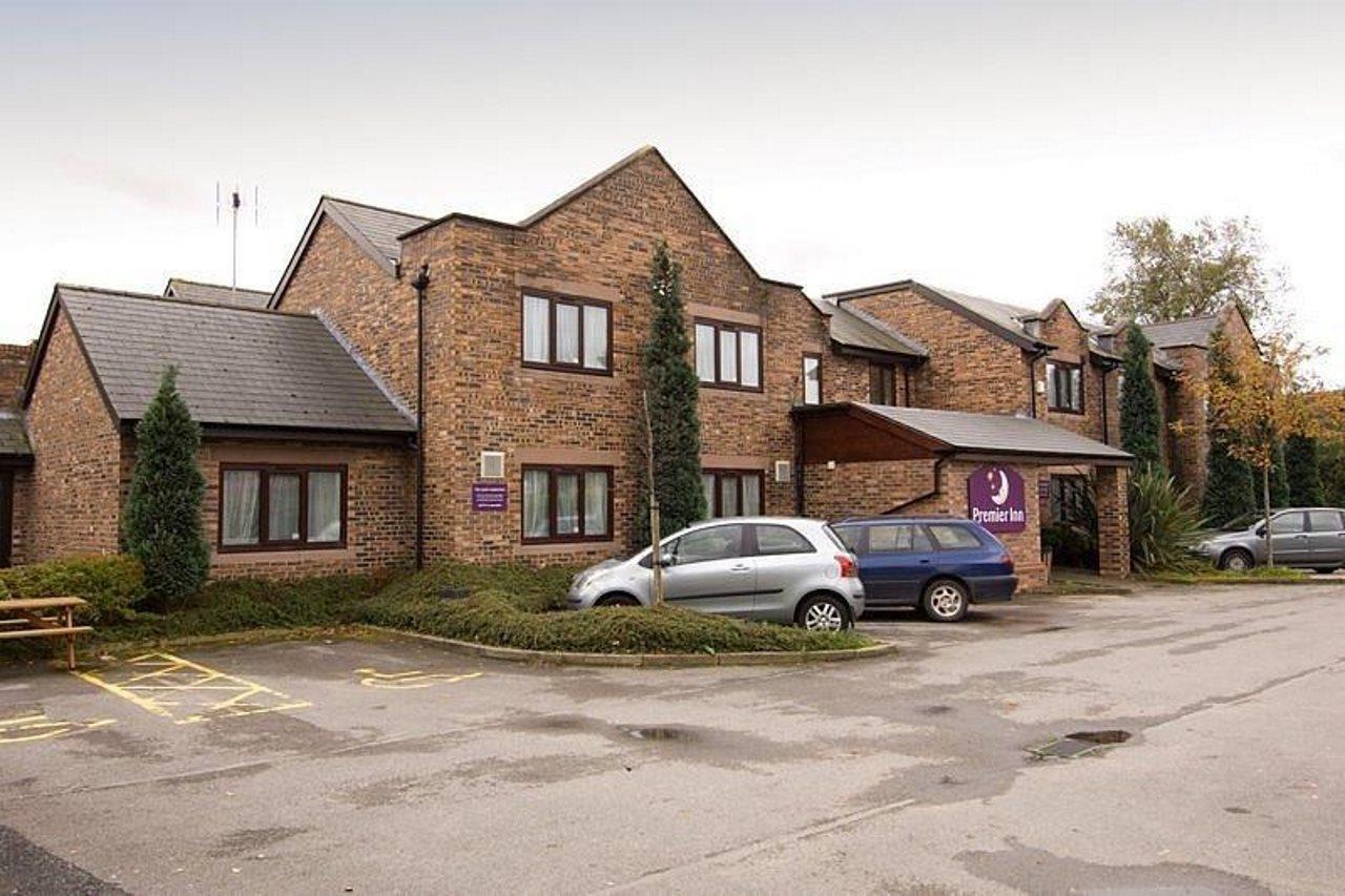 Premier Inn Warrington South Exteriér fotografie