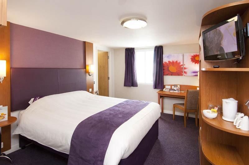 Premier Inn Warrington South Exteriér fotografie